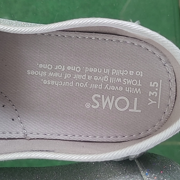 Tom's Youth Classic Silver Glimmer Glitter Espadrille - Picture 6 of 7